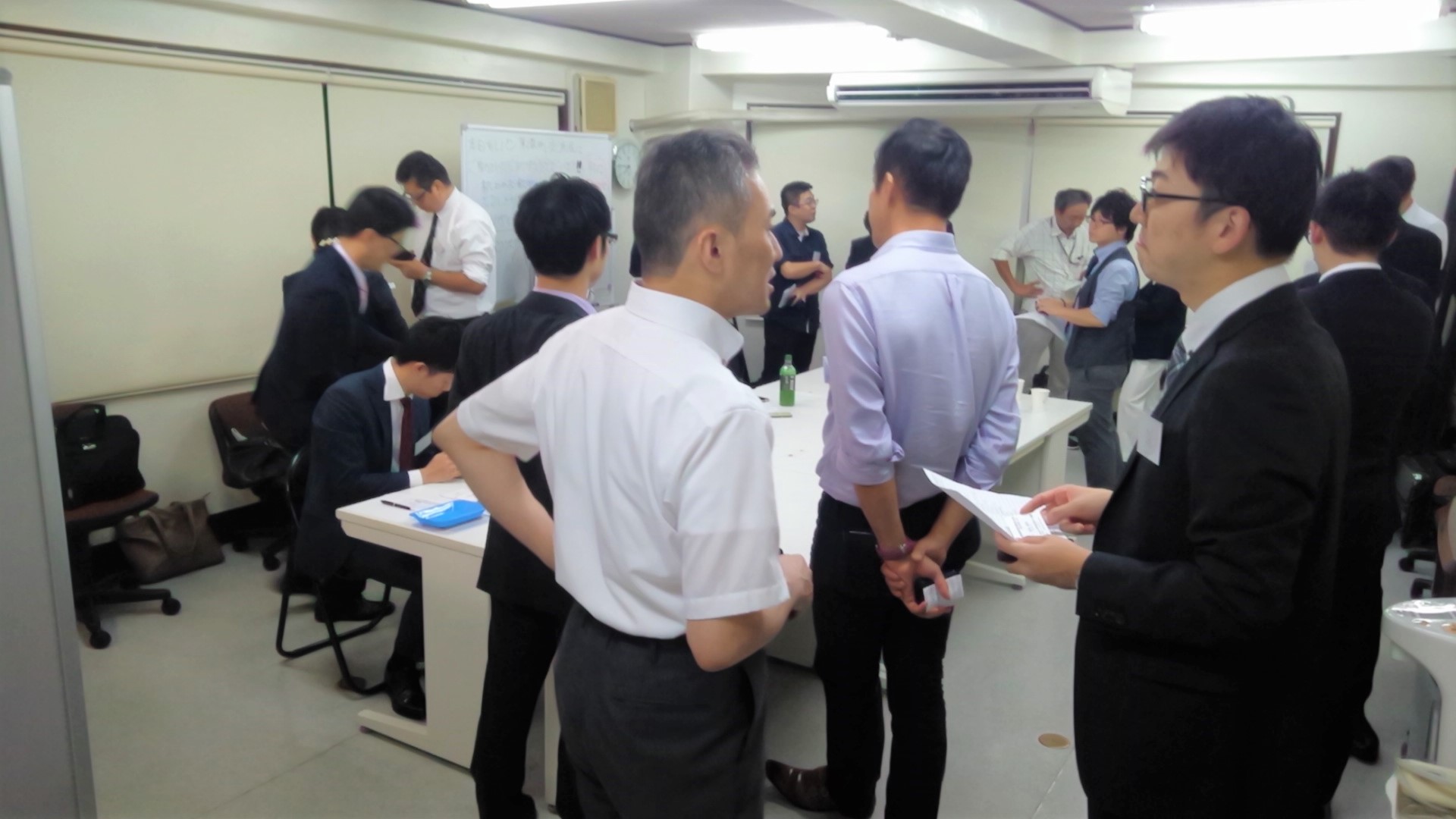 異業種交流会レパン【茅場町】初開催23名参加。降りしきる雨の中大盛況！